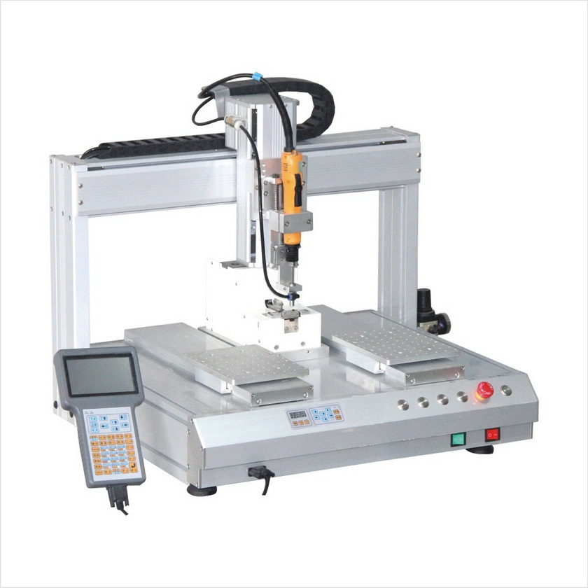 Automatic locking screw machine